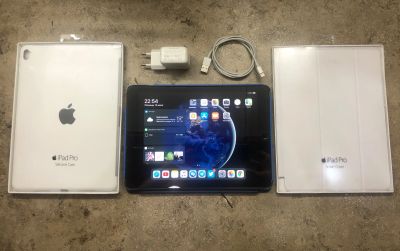 Лот: 13910677. Фото: 1. iPad Pro 9.7 128gb wi-fi. Планшеты