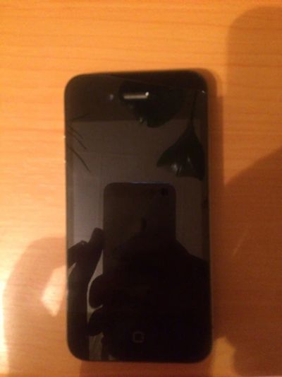 Лот: 8281197. Фото: 1. iPhone 4. Смартфоны