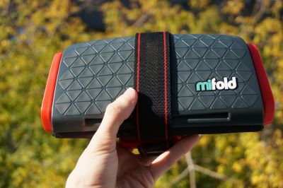 Лот: 16637792. Фото: 1. Бустер Mifold The Grab and Go... Детские автокресла