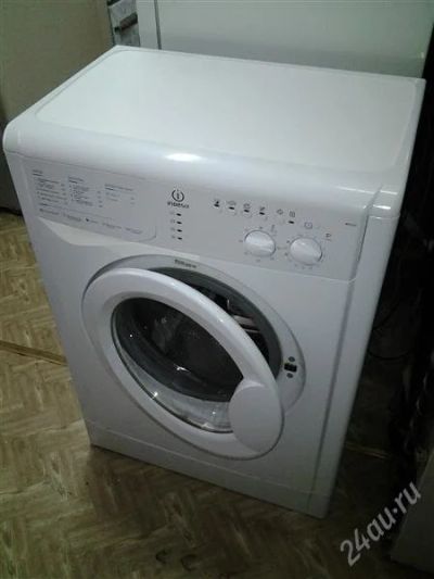 Лот: 1700058. Фото: 1. узкая Indesit_WISL-62. Стиральные машины