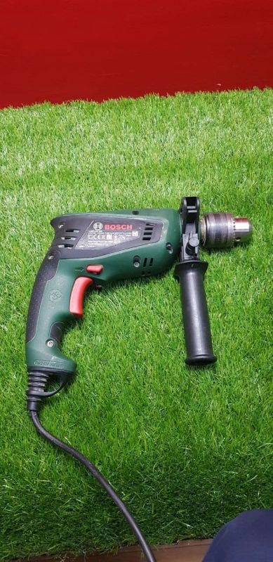 Лот: 17401285. Фото: 1. Дрель ударная Bosch EasyImpact... Электроинструмент