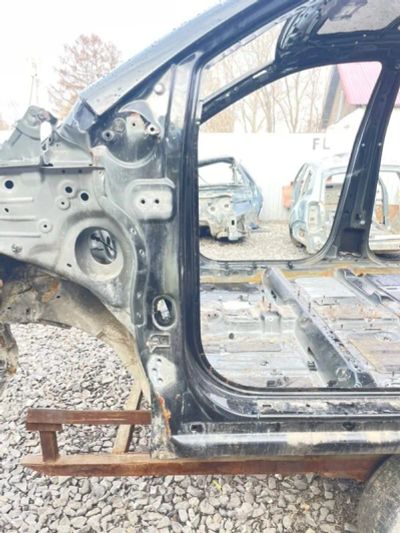 Лот: 25237934. Фото: 1. стойка кузова SsangYong Actyon... Кузов