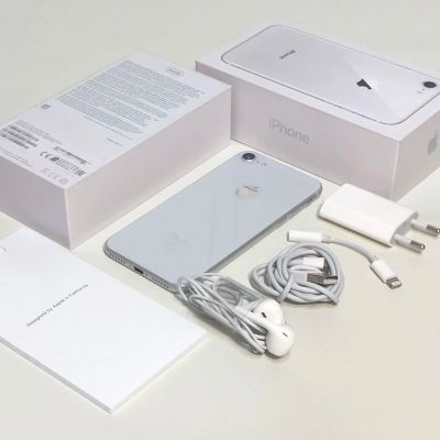 Лот: 17125918. Фото: 1. iPhone 8 64gb РСТ. Смартфоны