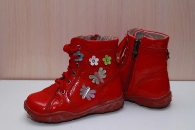 Лот: 8077413. Фото: 1. Ботинки для девочки. Ботинки