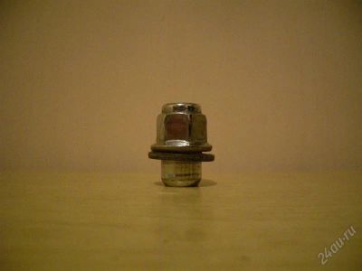 Лот: 2173285. Фото: 1. Оригинальные гайки Toyota под... Другое (шины, диски)