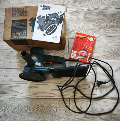 Лот: 25590982. Фото: 1. Шлифовальная машина black & decker. Электроинструмент
