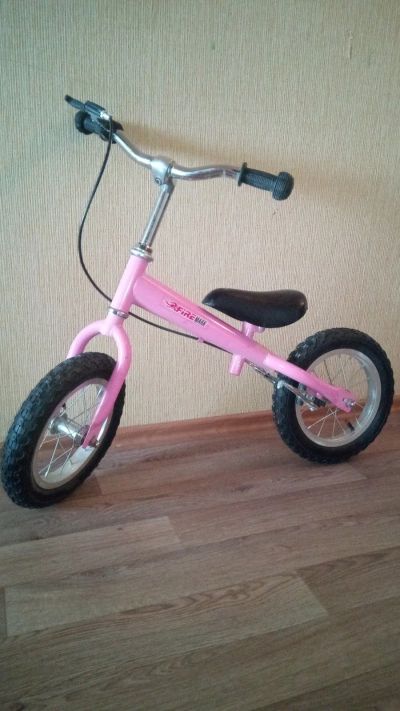 Лот: 14013132. Фото: 1. Беговел, ранбайк (велосипед без... Красноярск