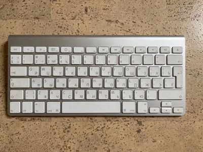 Лот: 17837500. Фото: 1. Клавиатура Apple 1255. Клавиатуры и мыши
