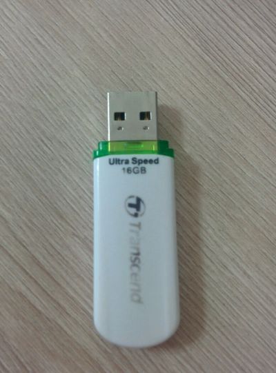Лот: 8959923. Фото: 1. Флешка 16 гб. 16 gb. USB-флеш карты