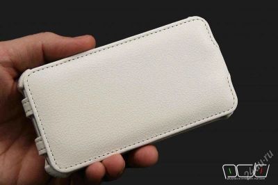Лот: 2134216. Фото: 1. Чехол Книжка HTC One S White. Чехлы, бамперы