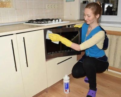 Лот: 25743922. Фото: 1. Услуги домработницы. Клининг услуги... Уборка, химчистка, дезинфекция