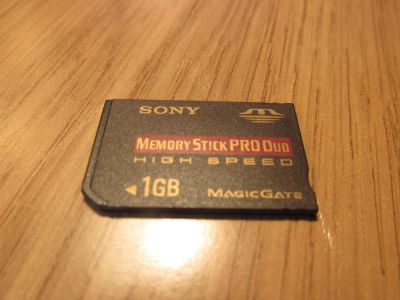 Лот: 5312635. Фото: 1. Флэш карта SONY MSX-M1GN 1GB PRO... Карты памяти