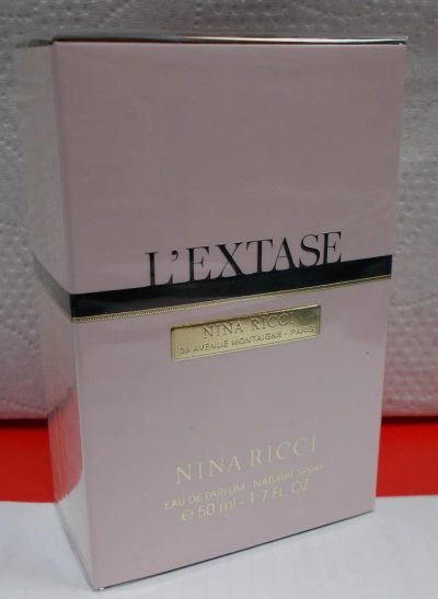 Лот: 6402216. Фото: 1. Парфюмированная вода Nina Ricci... Женская парфюмерия