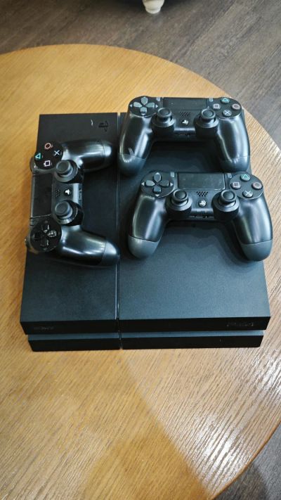 Лот: 24885210. Фото: 1. Playstation 4 fat 1tb. Игровые приставки, консоли