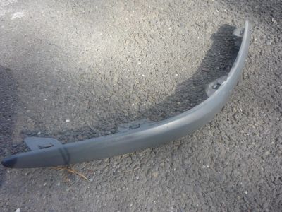 Лот: 4474634. Фото: 1. Молдинг бампера Nissan tino(Правая... Кузов