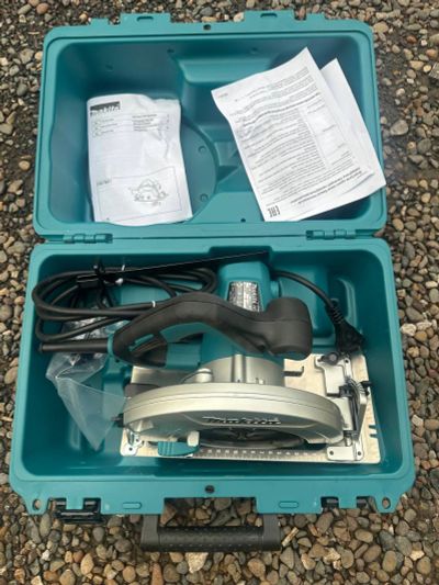 Лот: 25634286. Фото: 1. Циркулярная пила Makita HS7601... Электроинструмент