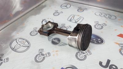 Лот: 23590313. Фото: 1. Поршень с шатуном Mazda Axela... Двигатель и элементы двигателя