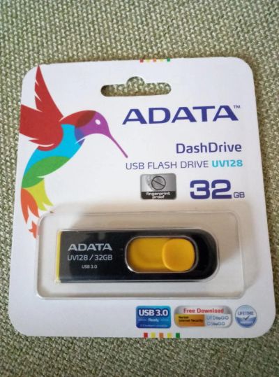 Лот: 10019264. Фото: 1. USB накопитель A-DATA DashDrive... USB-флеш карты