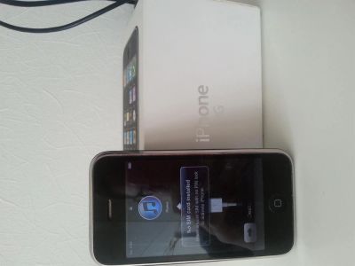 Лот: 3838648. Фото: 1. Iphone 3G рабочий, но битое стекло. Смартфоны