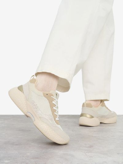 Лот: 25368499. Фото: 1. Кроссовки женские Safety Jogger... Кеды, кроссовки, слипоны