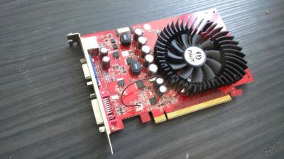 Лот: 5648971. Фото: 1. GeForce 7300GT. Видеокарты