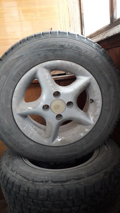 Лот: 19444794. Фото: 1. Зимняя резина липучка Dunlop 175х70х13... Шины