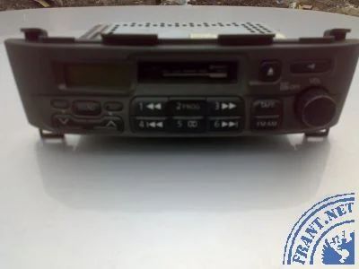 Лот: 3701197. Фото: 1. Штатная магнитола на Nissan Sunny. Автомагнитолы
