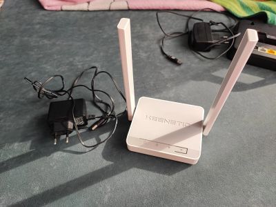 Лот: 20357201. Фото: 1. Wi-Fi роутер Keenetic 4G (KN-1211... Маршрутизаторы (роутеры)