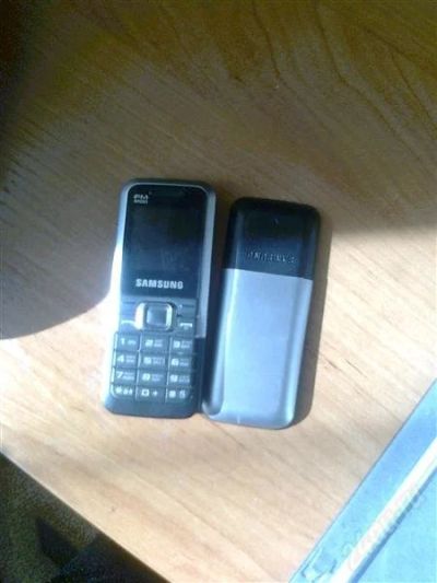 Лот: 1233747. Фото: 1. samsung. Кнопочные мобильные телефоны