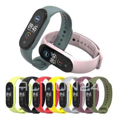 Лот: 16736817. Фото: 1. Силиконовый ремешок для Xiaomi... Смарт-часы, фитнес-браслеты, аксессуары