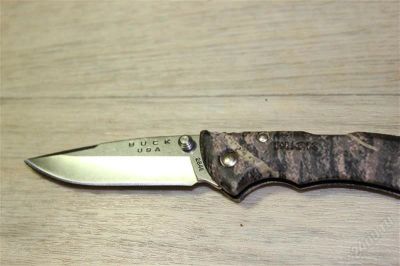 Лот: 2279160. Фото: 1. Buck Bantam BBW Camo Folding Fingergroove. Ножи, топоры