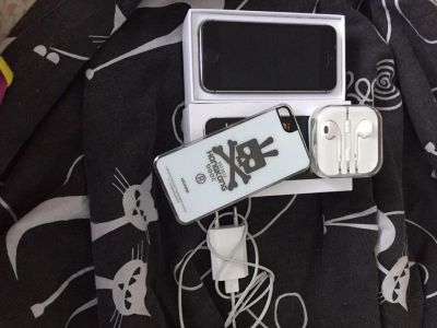 Лот: 9203249. Фото: 1. Айфон 5s (IPhone 5s). Смартфоны
