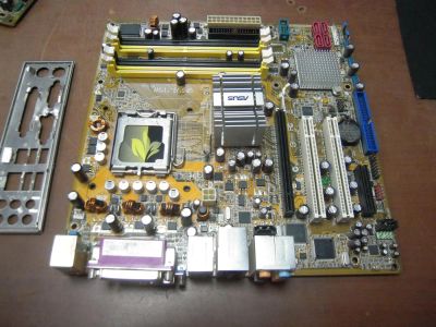 Лот: 11248101. Фото: 1. Материнская плата 775 ASUS P5B-VM... Материнские платы