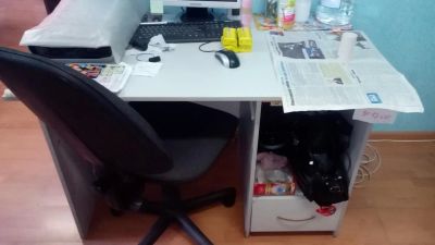 Лот: 9843783. Фото: 1. Стол офисный компьютерный писменный... Компьютерные и письменные столы