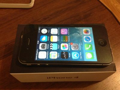 Лот: 3338397. Фото: 1. iphone 4 32gb black комплект original. Смартфоны