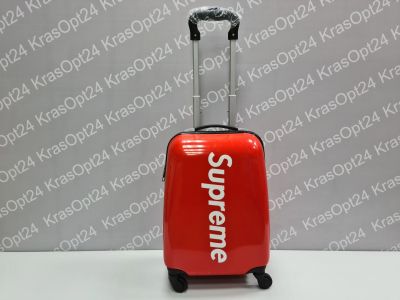 Лот: 17004808. Фото: 1. Чемодан детский "Supreme" Красный. Чемоданы и сумки дорожные