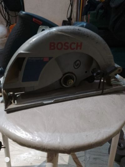 Лот: 24962566. Фото: 1. Циркулярная пила Bosch GKS-190. Электроинструмент