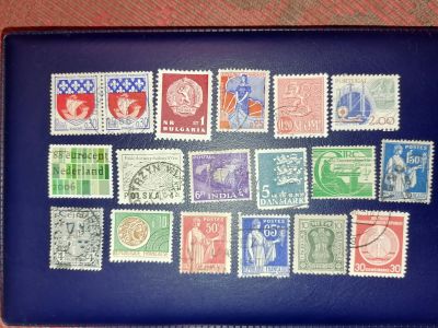 Лот: 25068884. Фото: 1. Марки иностранные. Набор разных... Марки