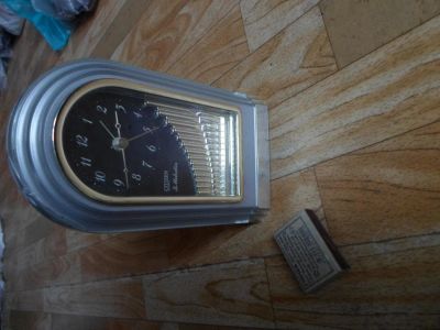 Лот: 10395960. Фото: 1. Часы настольные Citizen. Часы настенные, настольные