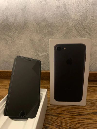 Лот: 19828620. Фото: 1. iPhone 7. Смартфоны