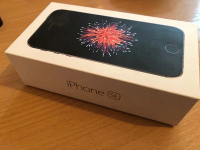 Лот: 11638825. Фото: 1. iPhone SE 32GB. Смартфоны