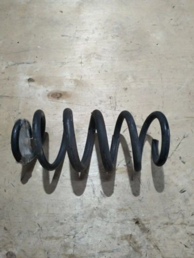 Лот: 21402934. Фото: 1. пружина Toyota RAV4 ACA31. Двигатель и элементы двигателя