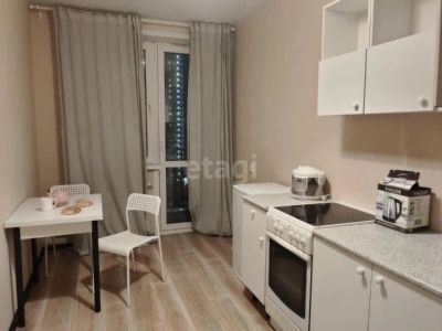 Лот: 20614426. Фото: 1. Сдам 1-комн. кв. 40 кв.м. Красноярск... Квартиры, студии