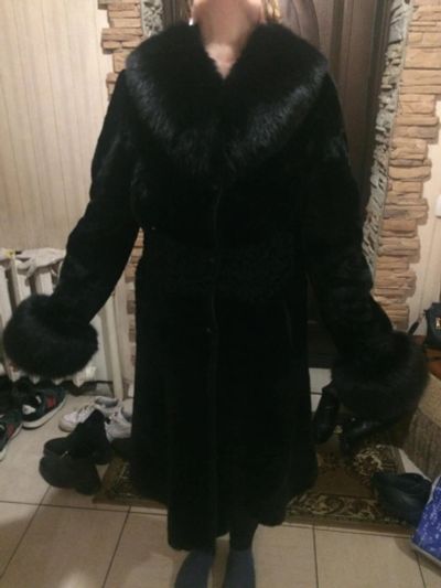 Лот: 10639084. Фото: 1. Продам шубу мутоновую. Верхняя одежда