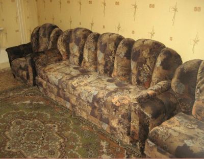 Лот: 9943633. Фото: 1. Мягкая мебель (диван + 2 кресла... Комплекты мягкой мебели