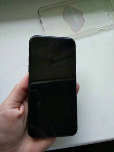 Лот: 9808388. Фото: 1. iPhone 7 Black Onyx 128GB (полный... Смартфоны