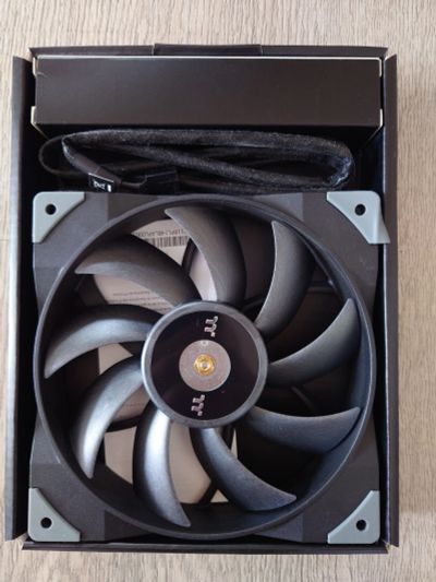 Лот: 24610042. Фото: 1. Вентилятор Thermaltake Toughfan... Системы охлаждения