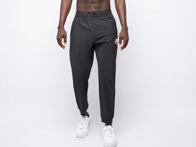 Лот: 20009073. Фото: 1. Брюки спортивные Nike. Брюки, джинсы, шорты