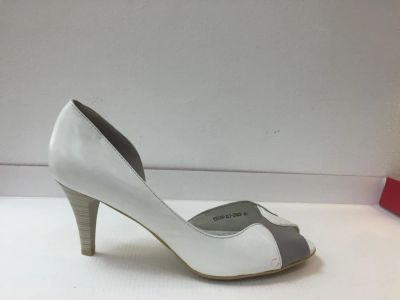 Лот: 9530040. Фото: 1. Босоножки Elelsen 10S 063-151-258CP. Туфли