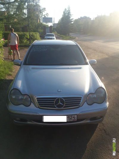 Лот: 3078281. Фото: 1. Mercedes-Benz C, 2002 год 2.0... Автомобили